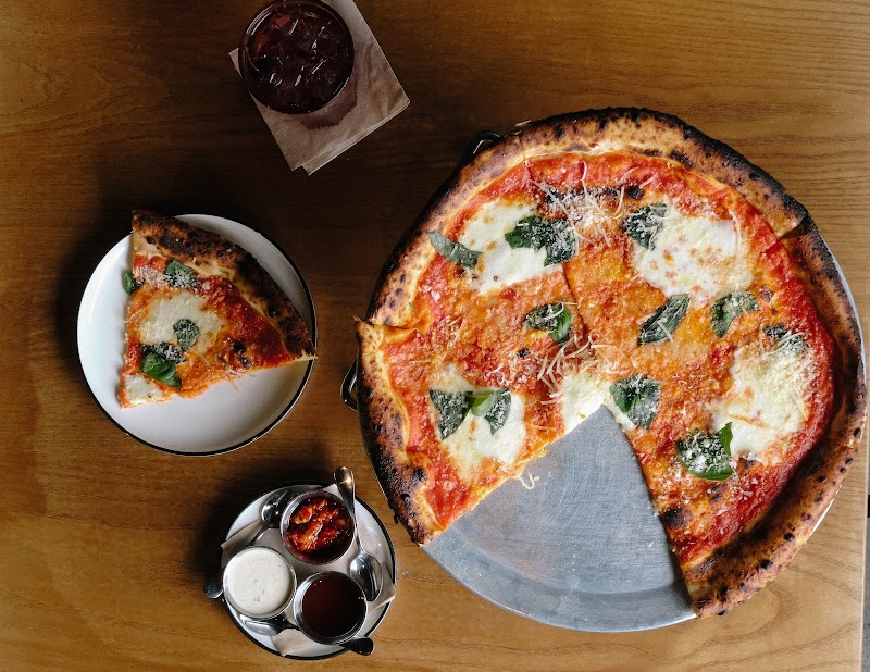 DAMNFiNE pizza photo 4