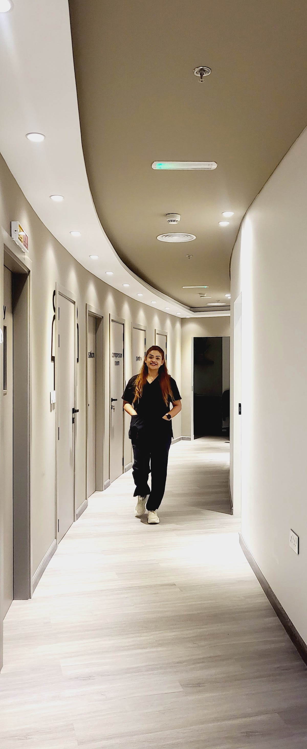 Dr. Akanksha Srivastava - Cosmetic Dentist in Dubai 5