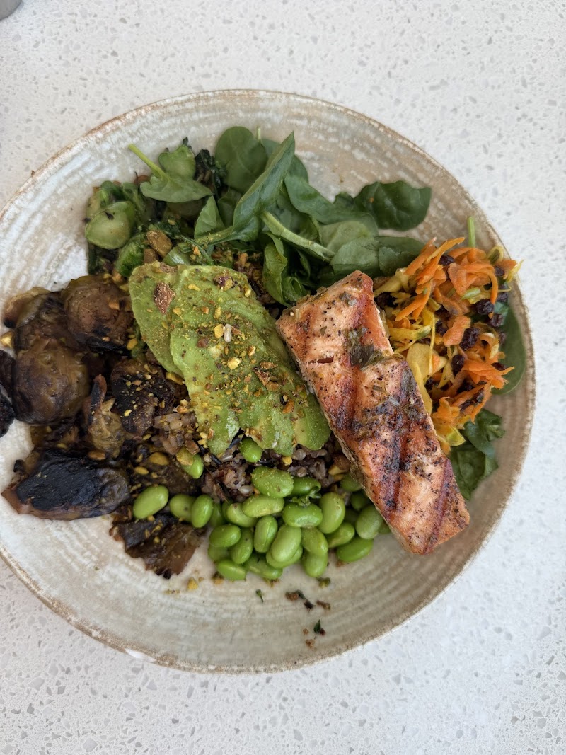 The Hive Healthy Eats & Organic Cafe - Manhattan Beach photo 3