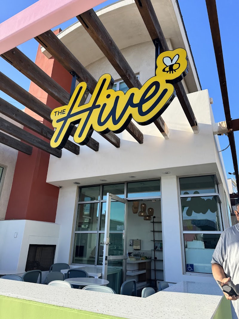 The Hive Healthy Eats & Organic Cafe - Manhattan Beach