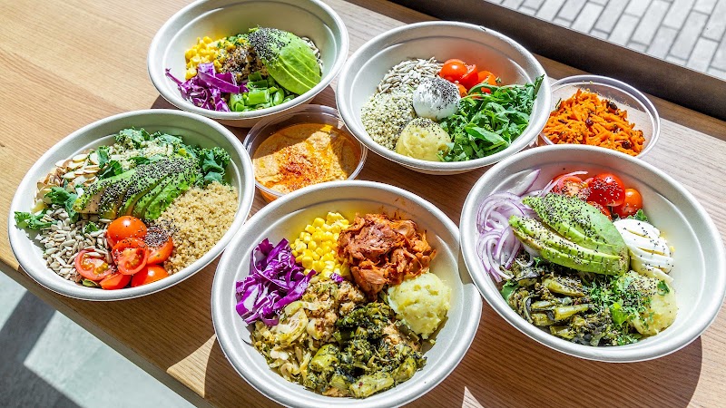The Hive Healthy Eats & Organic Cafe - Manhattan Beach photo 2