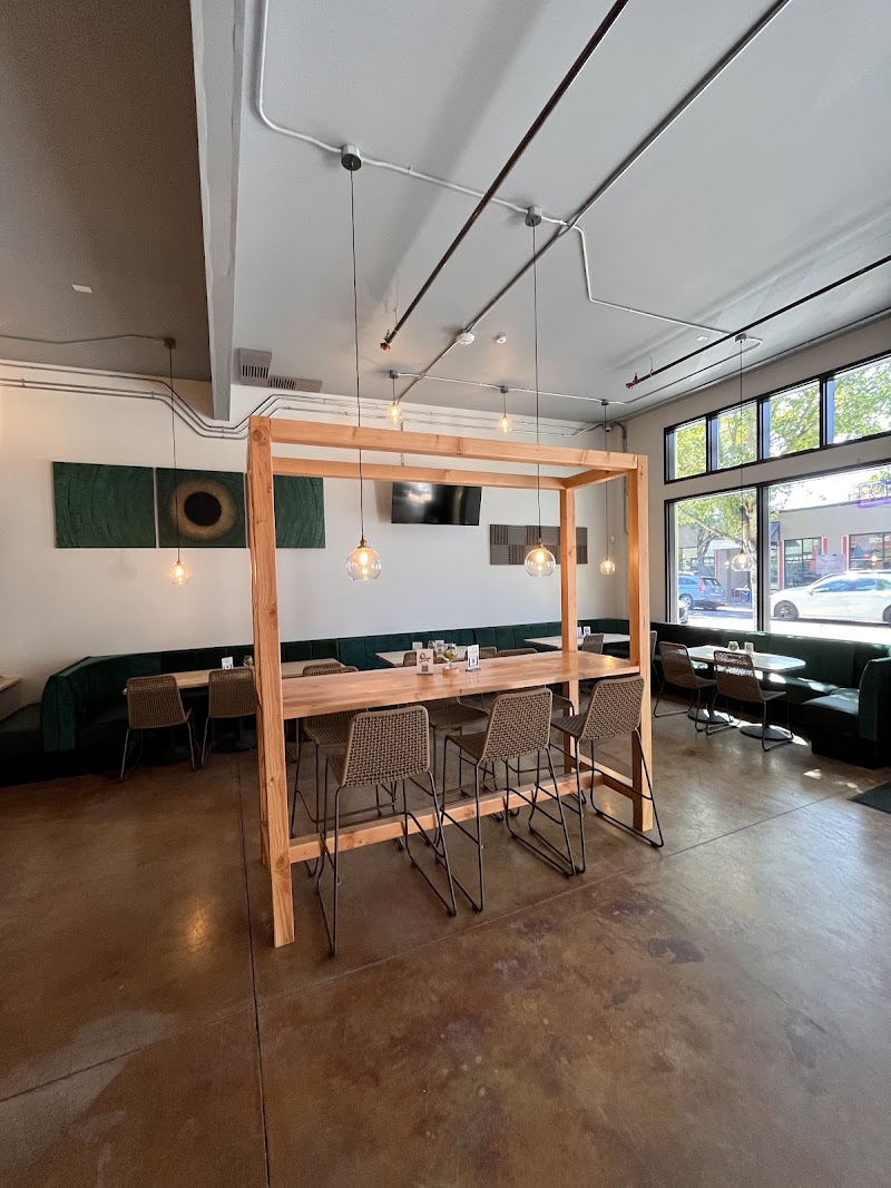 Smitty's Taphouse photo 4