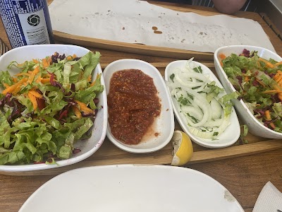 Saray Pide Lahmacun Salonu İnegöl - Restoran