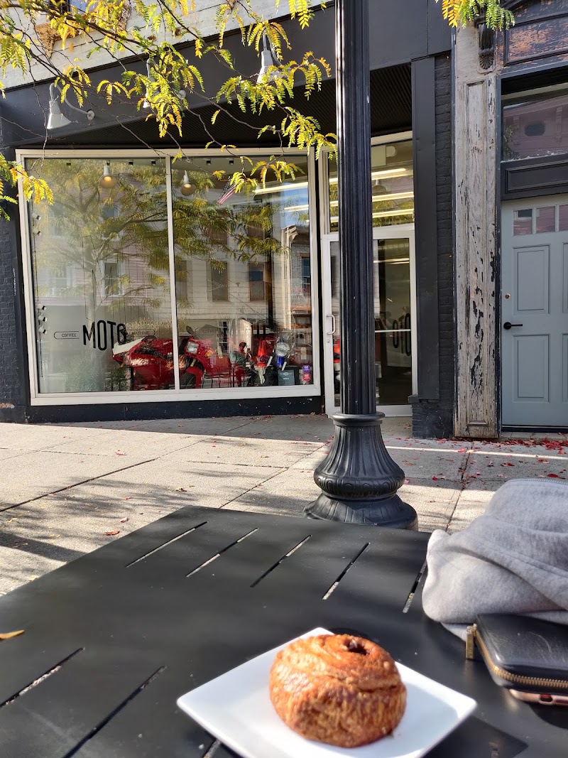 MOTO Coffee/Machine photo 1