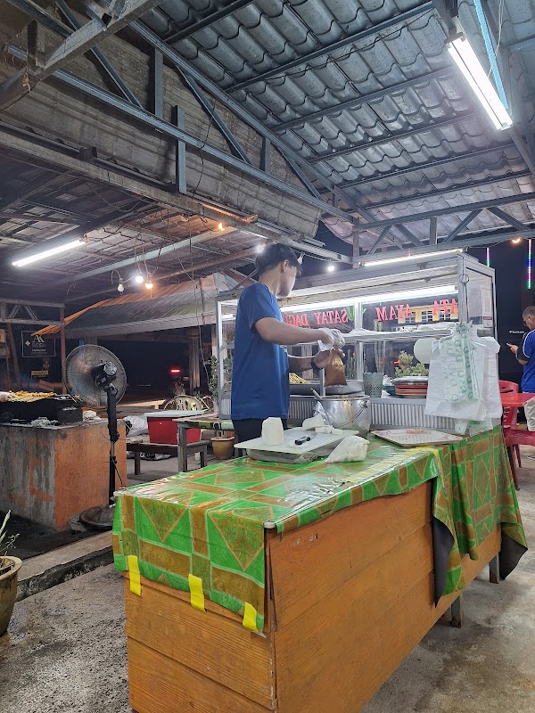 Kedai Satay Maklong Legend - Photo 1