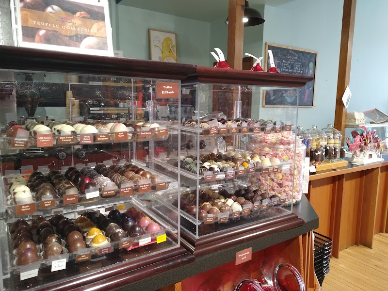 Red Wing Confectionery photo 4