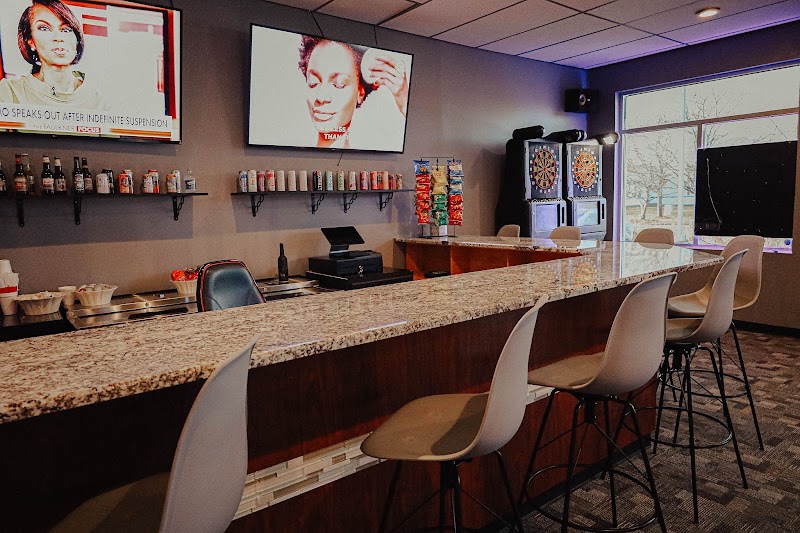 Lacey's Place - Slot Bar photo 1
