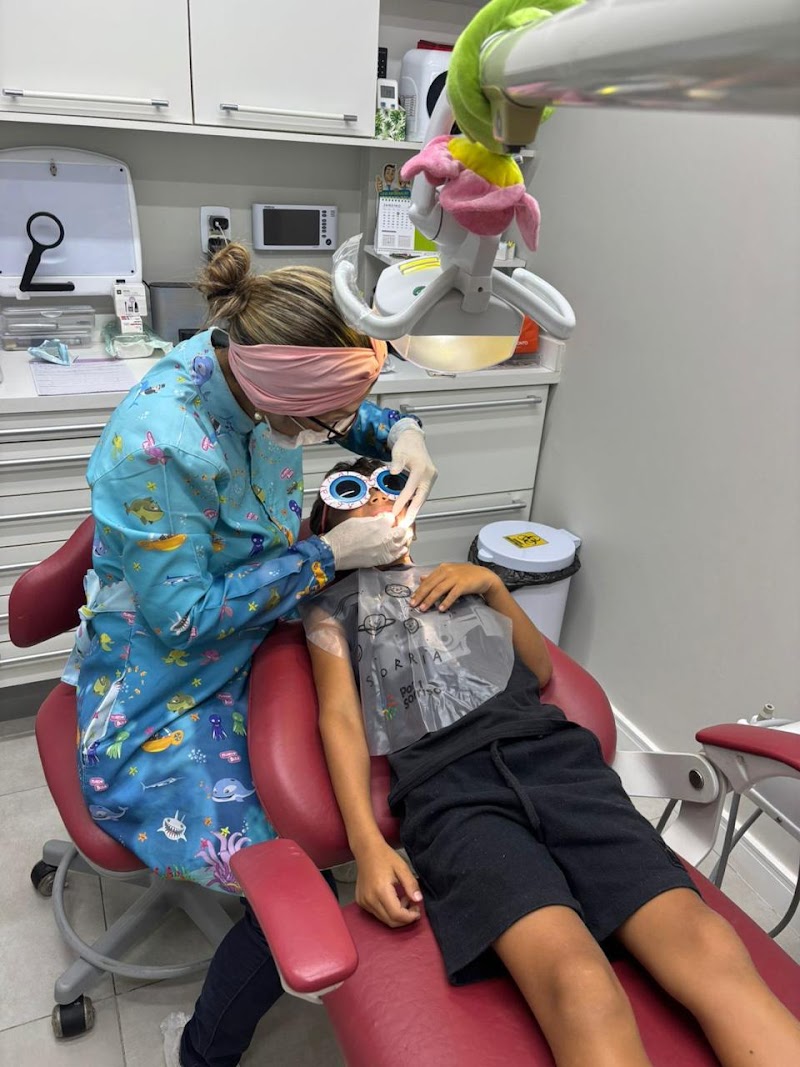 Dra Daniele Tavares - Dentista Odontopediatra - foto 4