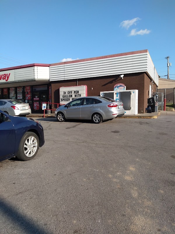 Photo by Mike Pascal