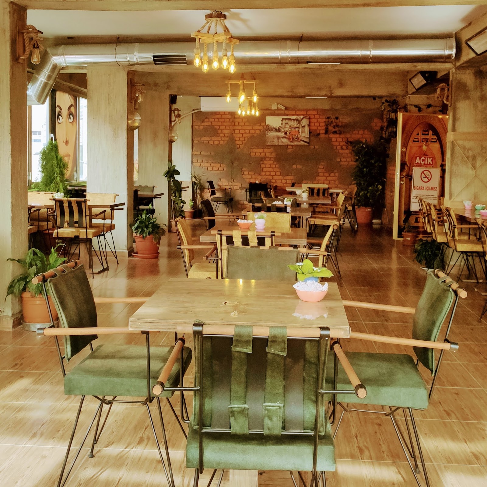 CAMPÜS CAFE mekanı