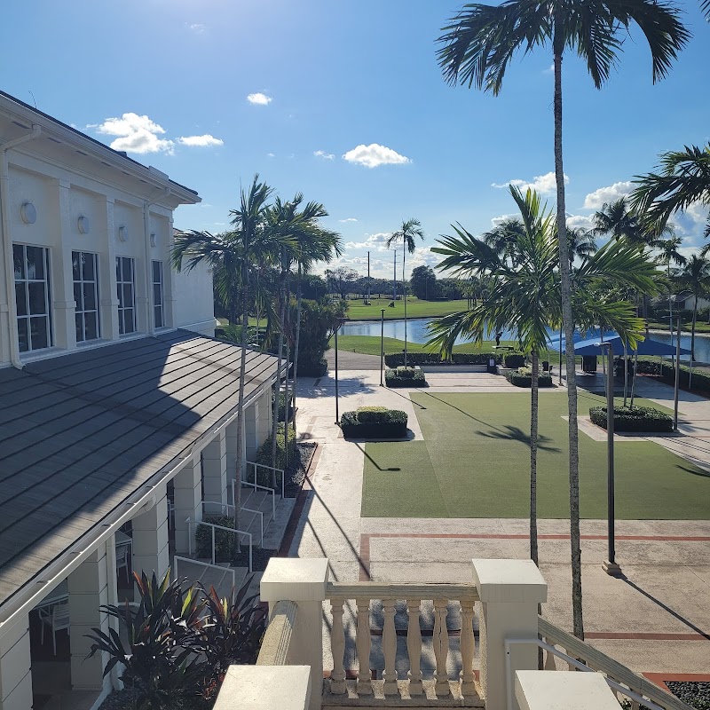 Boca Raton Golf & Racquet Club photo 2