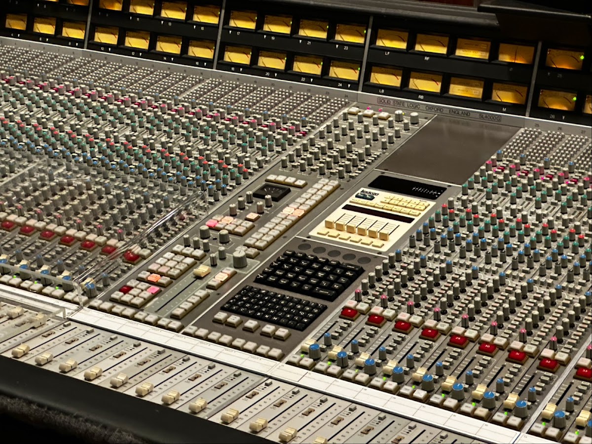 Avon Recording Studios 雅旺錄音室