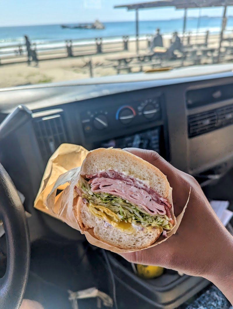 Castelli’s Caffe & Deli. Seacliff area photo 2