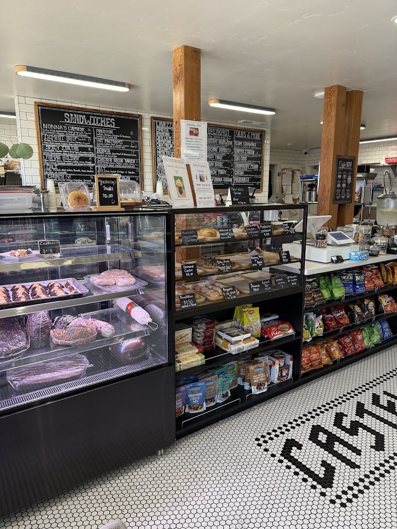 Castelli’s Caffe & Deli. Seacliff area photo 4