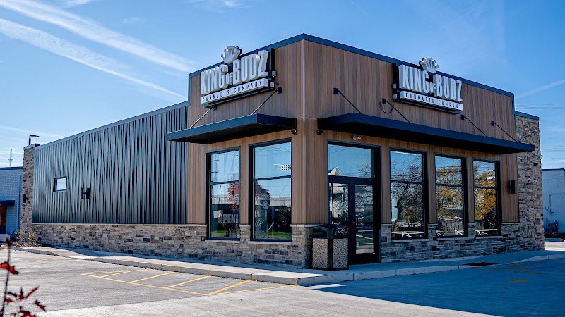 Video tour of King Of Budz - Cannabis Dispensary Roseville retail environment