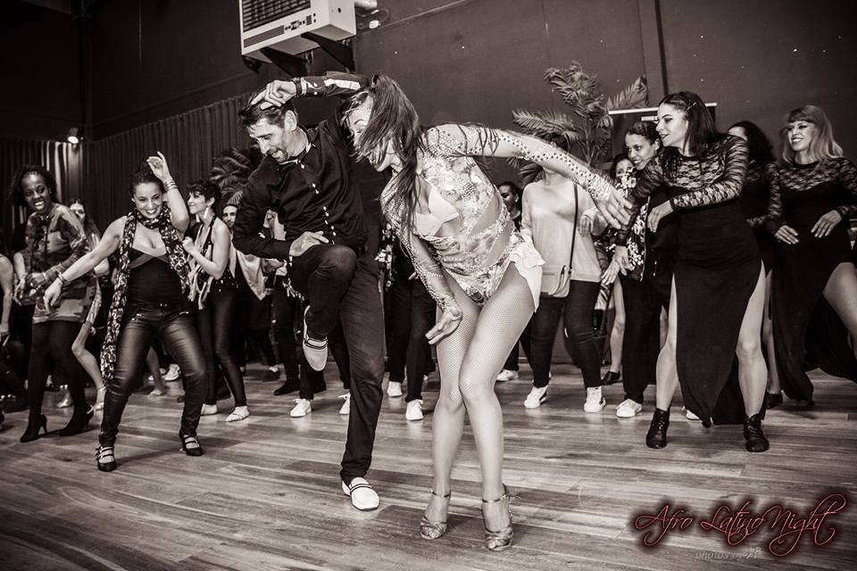 SALSA CONMIGO - Cours de danses latines et soirées
