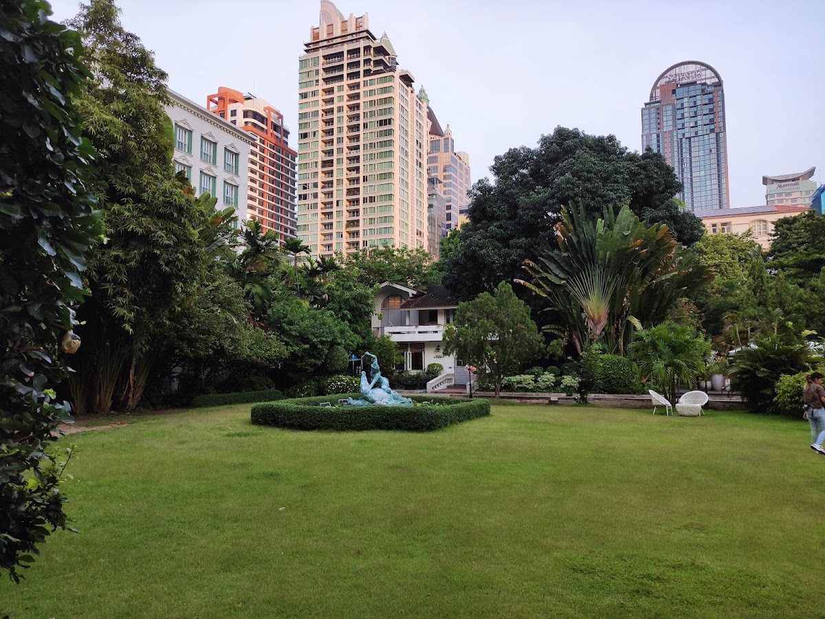 Mirth Sathorn Boutique Hotel