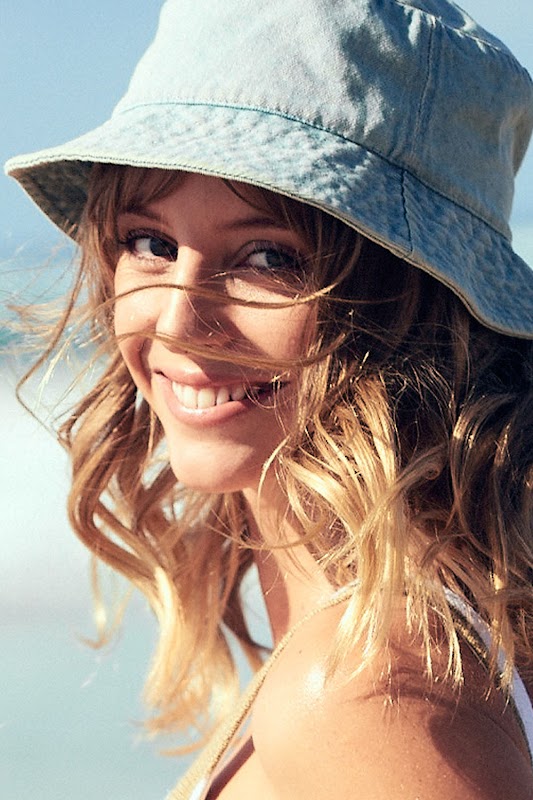 Nahid Kholghi - Hair and Makeup Artist photo 1