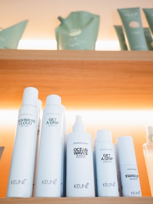 Muse by Hardy photo 3