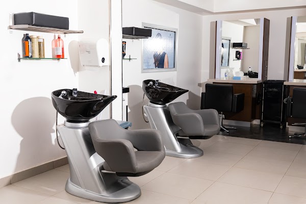 عناية صالون وسبا للسيدات | فرع حي النسيم بجدة — Enaya Salon & Spa for Women | Al-Naseem District Branch, Jeddah