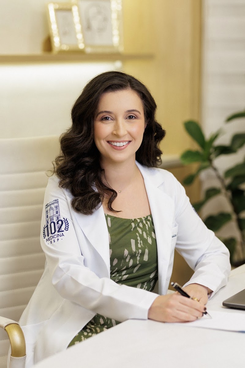 Foto de Dra. Jessica Nicolau - Cardiologista