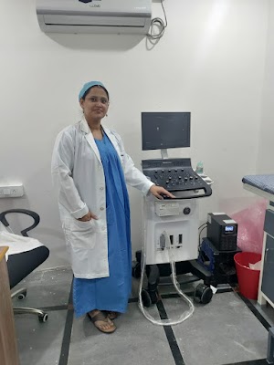 Dr Susmitha Reddy | Best Gynaecologist in Hyderabad | Obstetrician and Pregnancy Doctor | Fibroids & PCOS Treatment - Image 2
