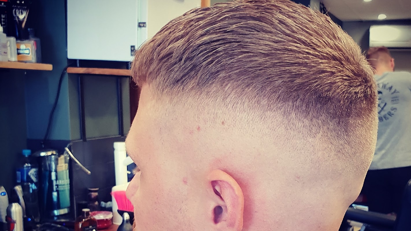 Castaway Barbers photo 1