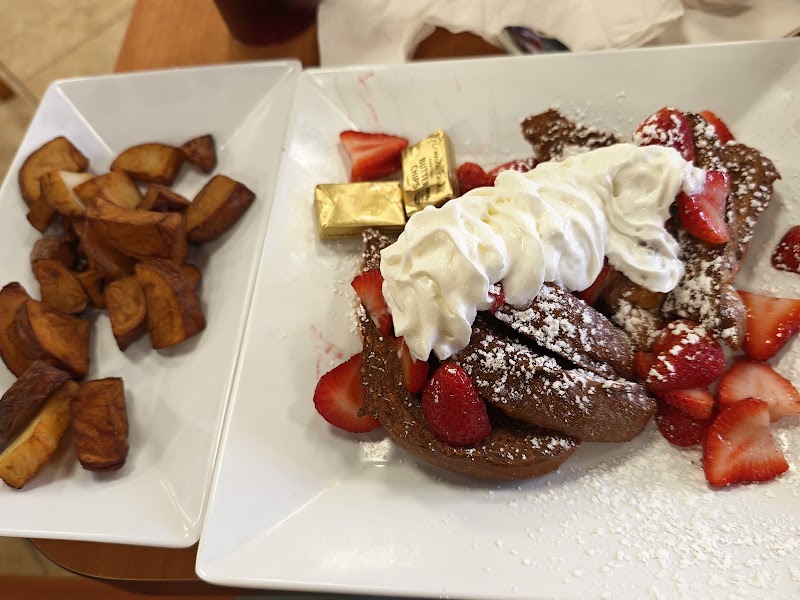 Cracked Egg Diner photo 3