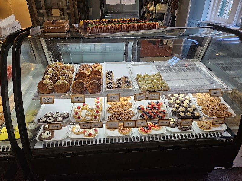 Amélie's French Bakery & Café photo 4