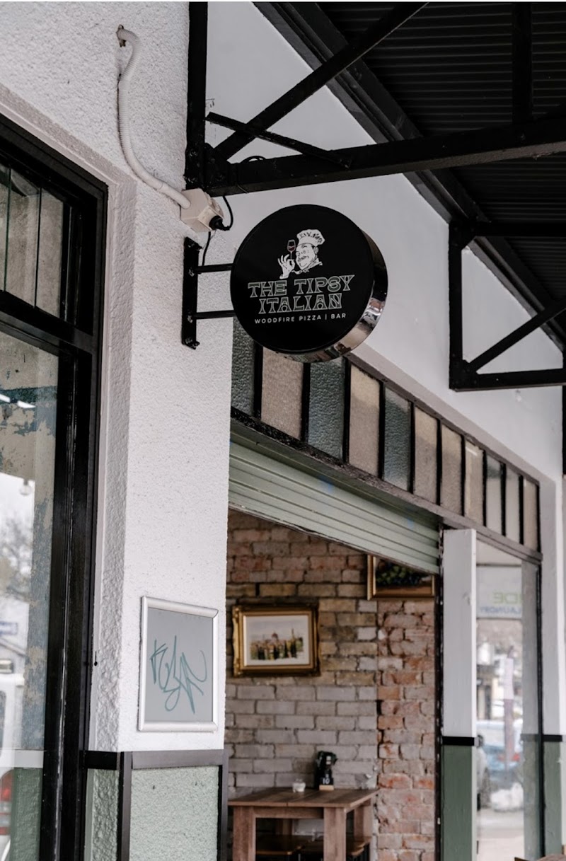 Hungry Wolfs Italian Restaurant