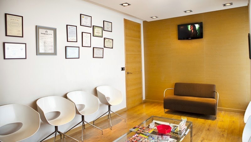 Clínica Dental Alberto Barreiro photo 3