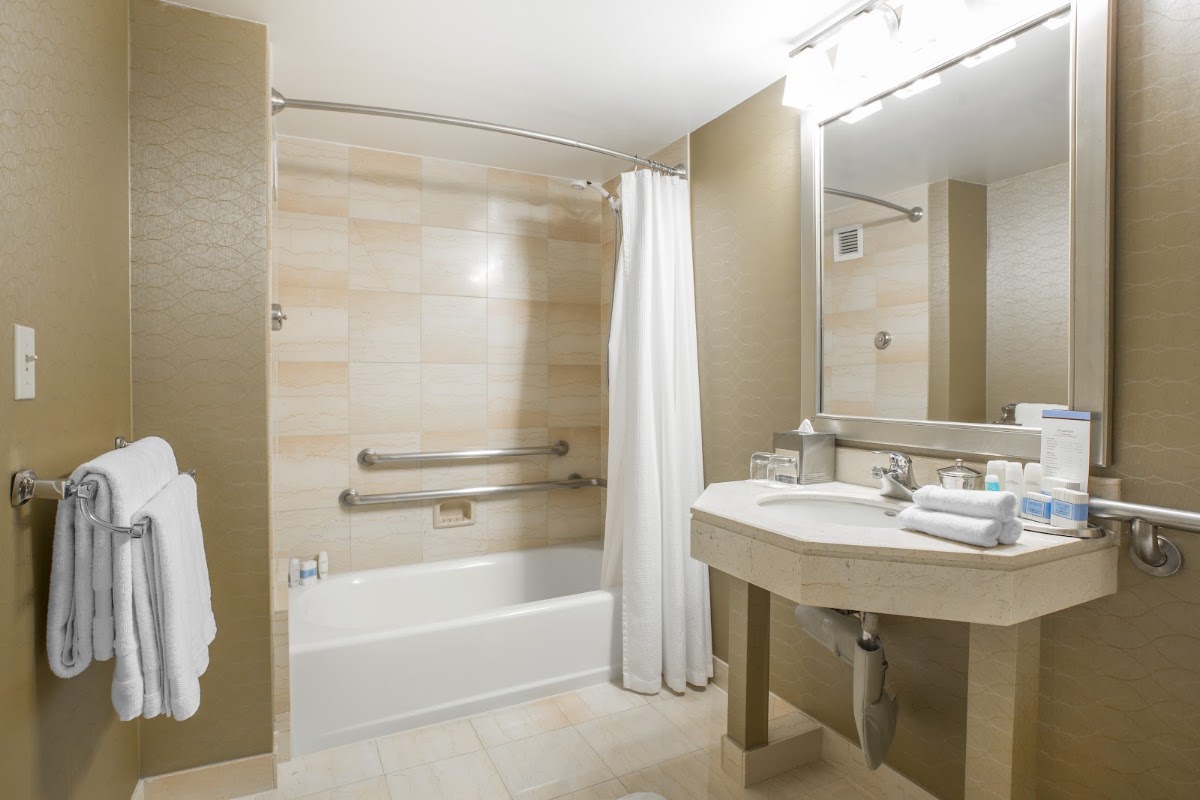 Omni Los Angeles Hotel at California Plaza, dog-friendly hotel, photo 3