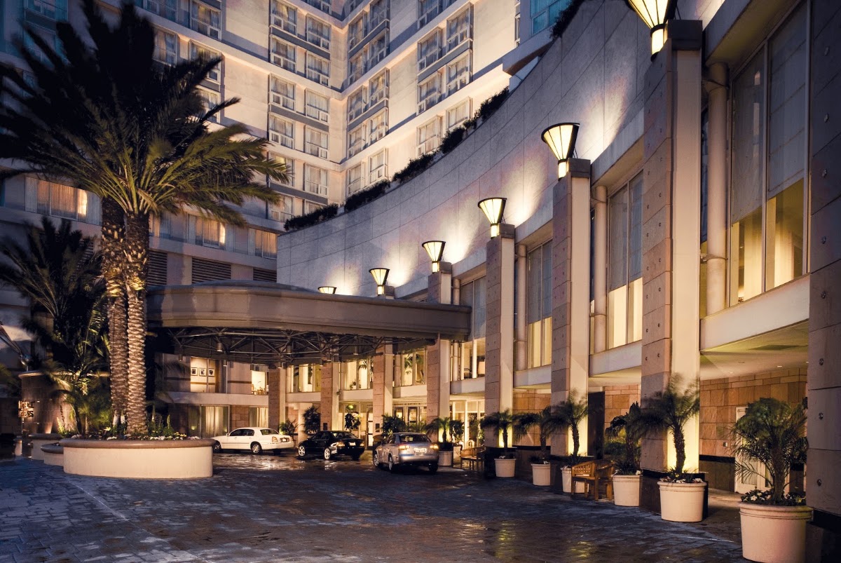 Omni Los Angeles Hotel at California Plaza, dog-friendly hotel in Los Angeles