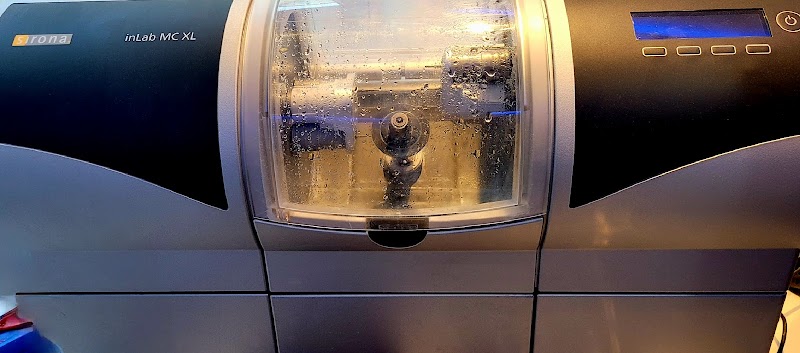 Consultório Odontológico Particular Bianca Barata | Dentista Emergência 24h WhatsApp | Prótese, Implante - Copacabana/RJ - foto 1