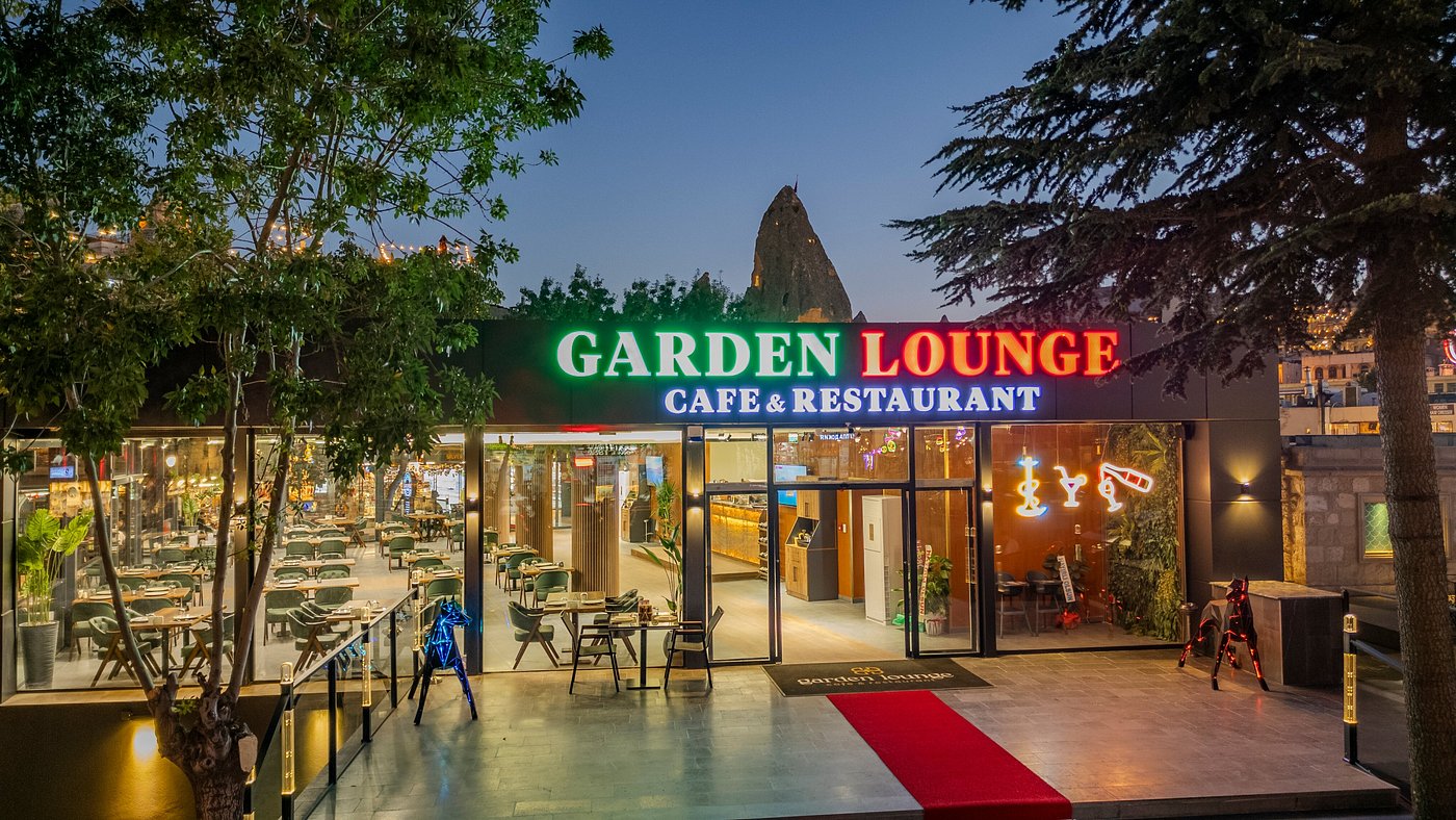 Garden Lounge Cafe & Restaurant mekanı