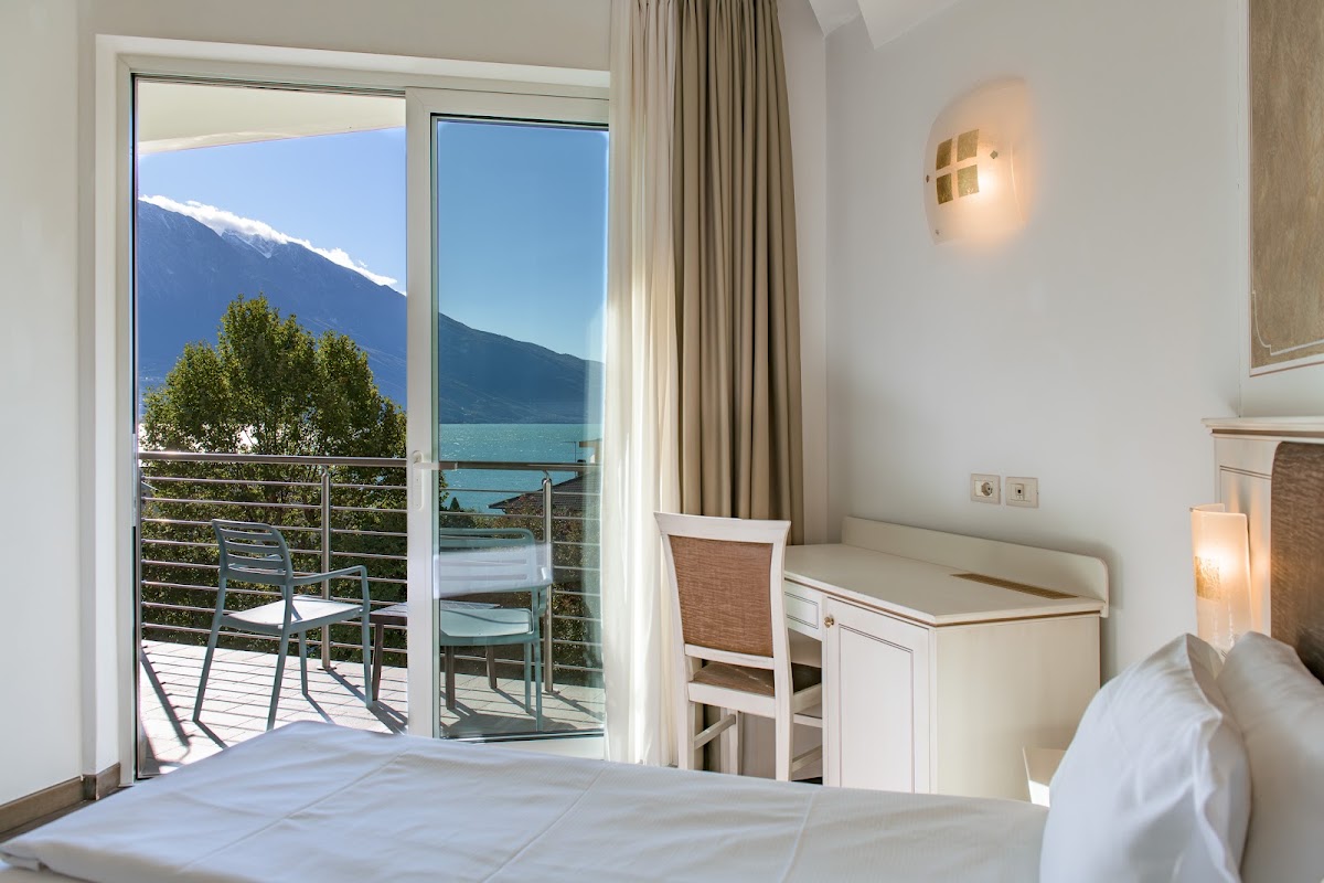 Hotel Sogno del Benaco hero