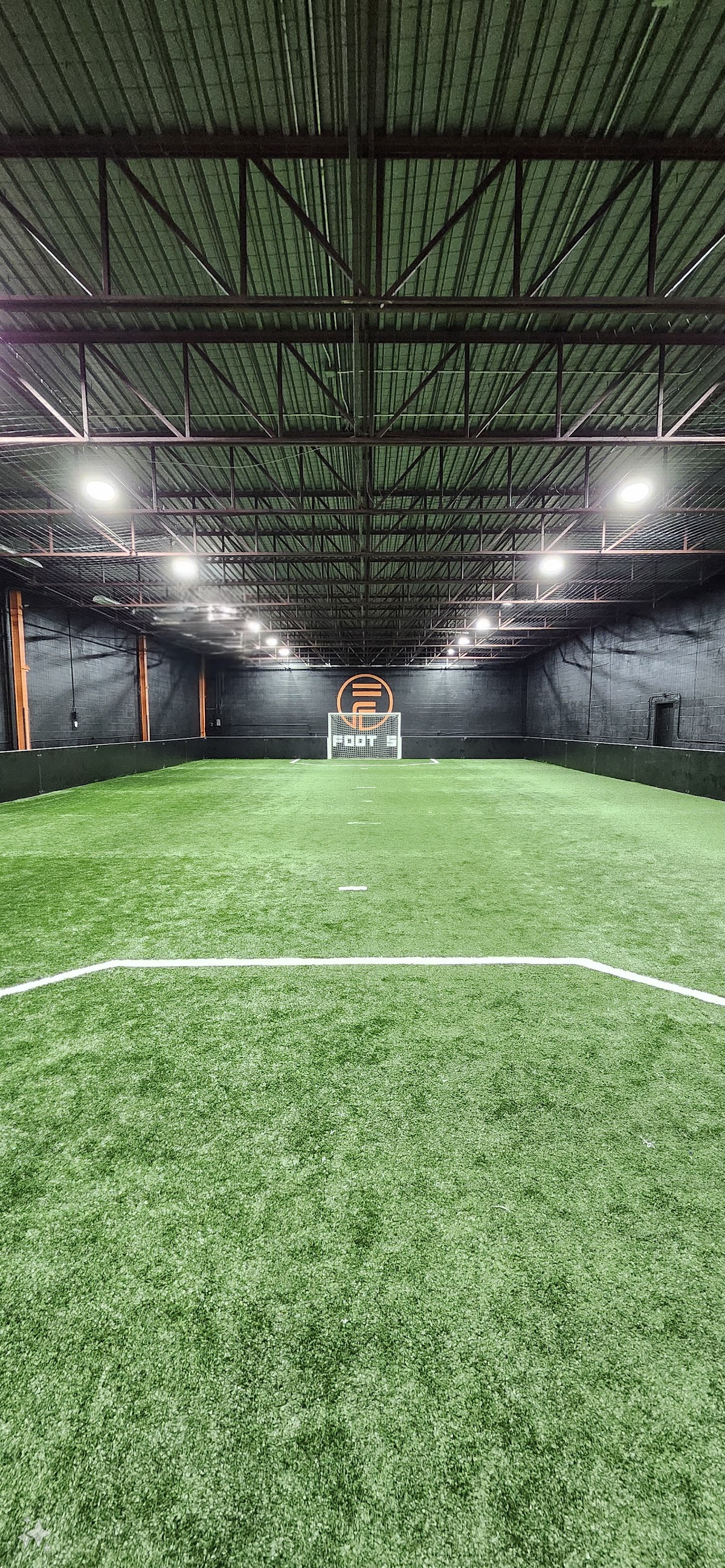 Centre De Soccer Foot 5 Inc., vue extérieure