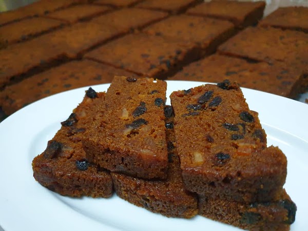 Rosie Cake (Kek kukus buah-buahan dan biskut) - Photo 1