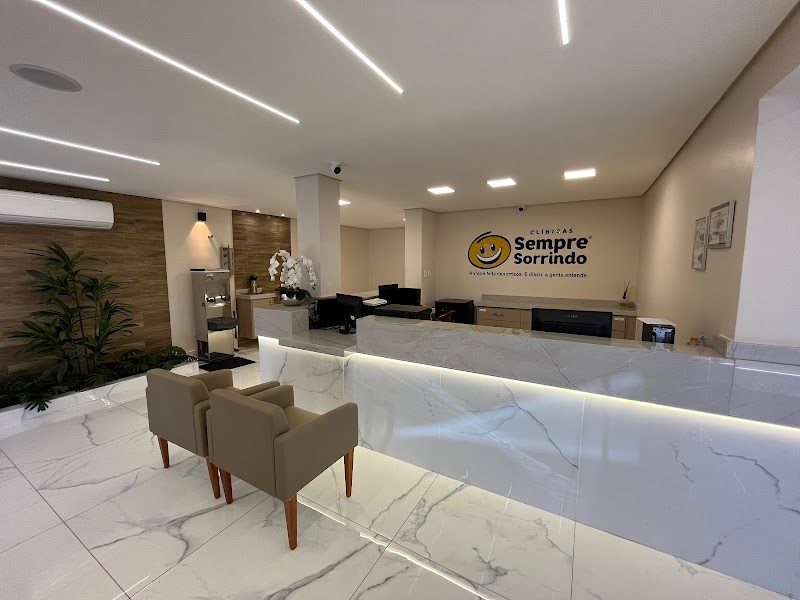 Sempre Sorrindo - Implantes dentários