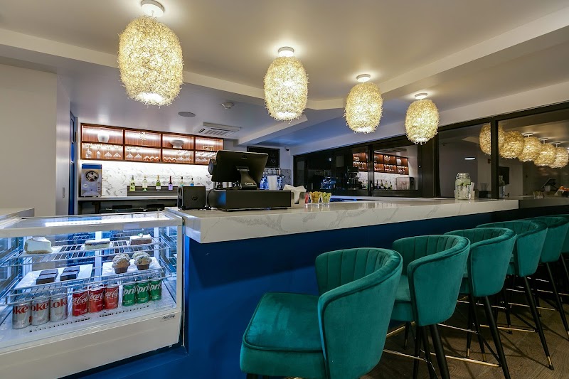 Waterlily Lounge photo 1