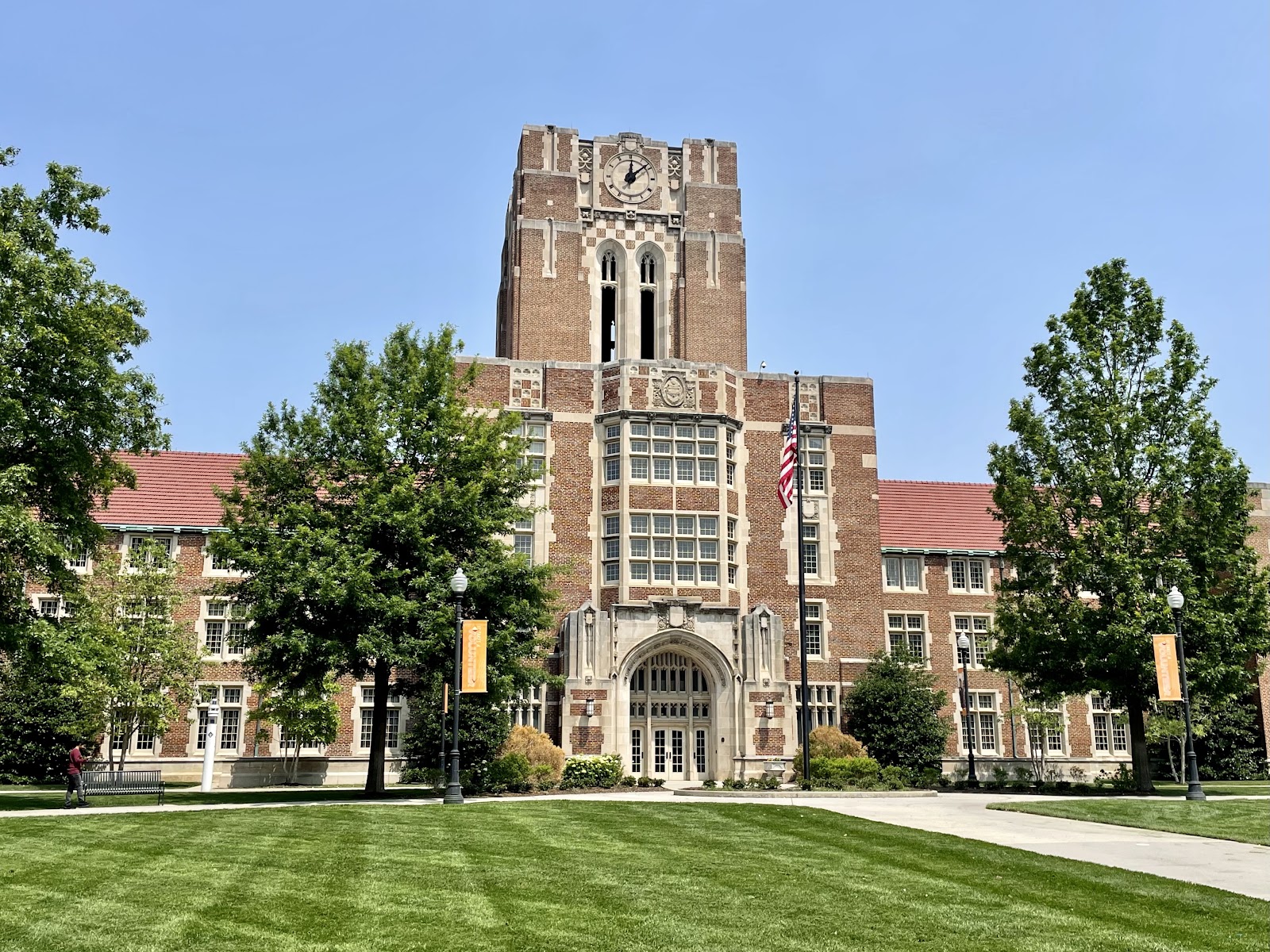 テネシー大学ノックスビル校（The University of Tennessee-Knoxville）（Knoxville、テネシー州）