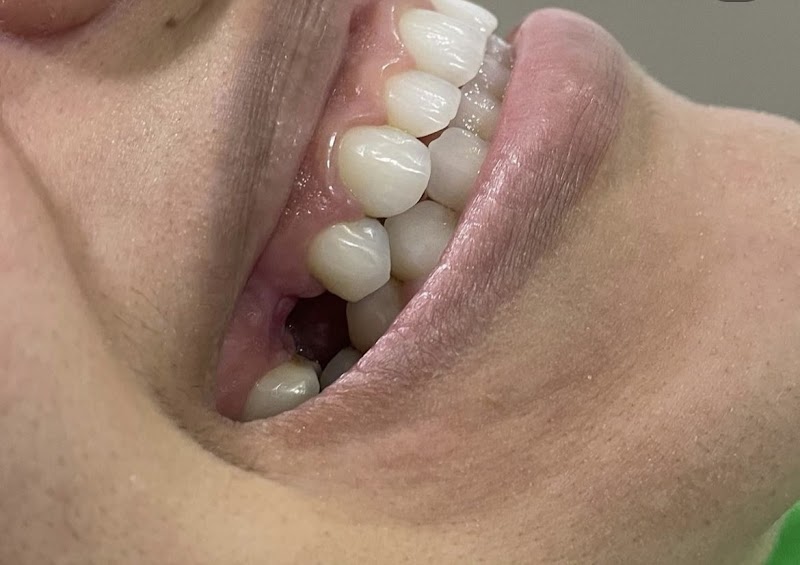 Dra. Karoline Cardoso Odontologia - foto 4