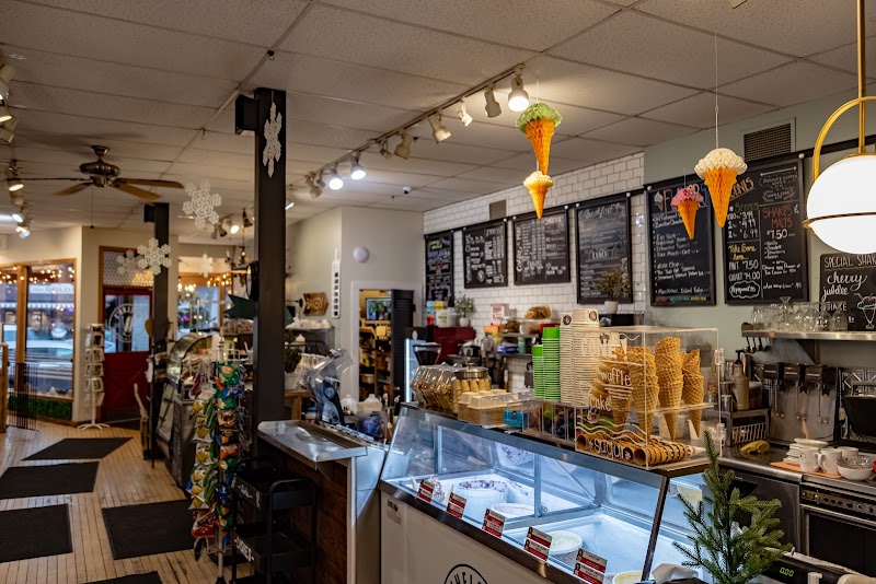 Whelan’s Coffee & Ice Cream photo 2