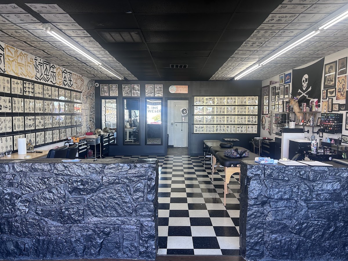 Spaded And Jaded Tattoo - Broken Arrow tattoo parlor in Broken Arrow, OK