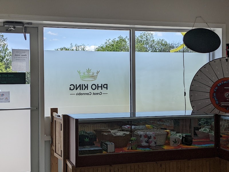 Video tour of Pho King Great Cannabis: Recreational retail environment
