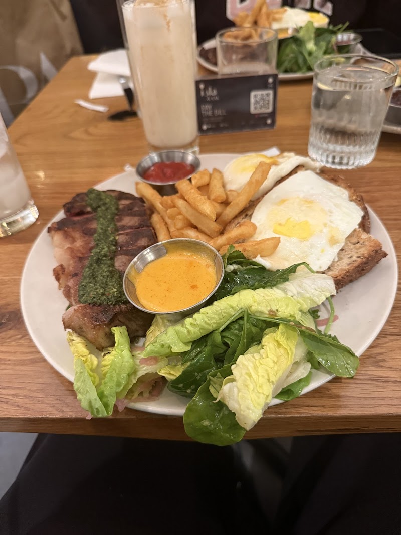 Isla & Co. - Midtown photo 3