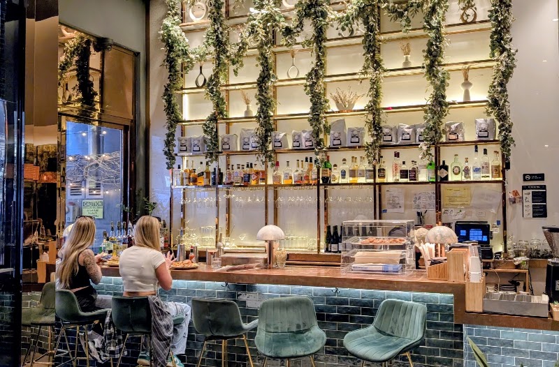 Isla & Co. - Midtown photo 1