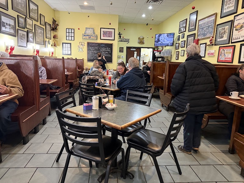 Bev's Cafe photo 4