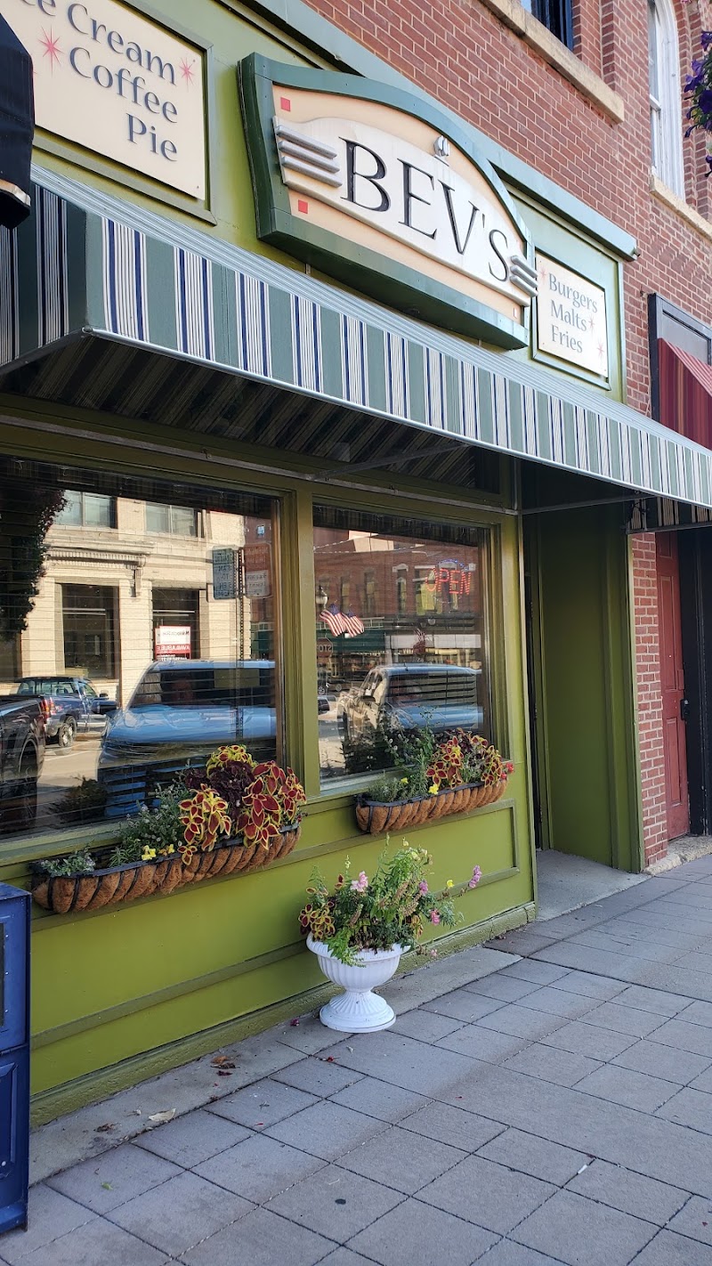 Bev's Cafe photo 3