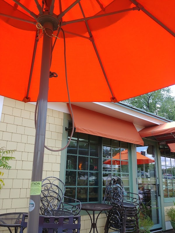 Earth’s Harvest Kitchen & Juicery